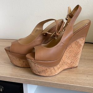 Chinese laundry platforms